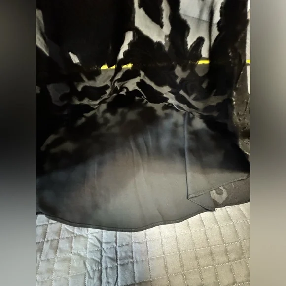 Torrid Sleeveless Blouse - Picture 7 of 7